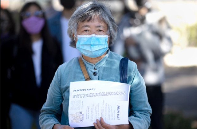 13岁华裔女孩反亚裔仇恨犯罪,发起游行,数百人响应|华裔|游行|梁佩珍