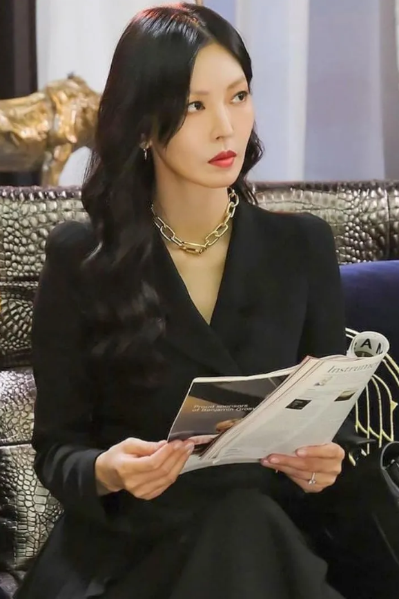 《顶楼2》恶女千瑞珍坏事做尽 怎么还招人怜爱?_腾讯新闻