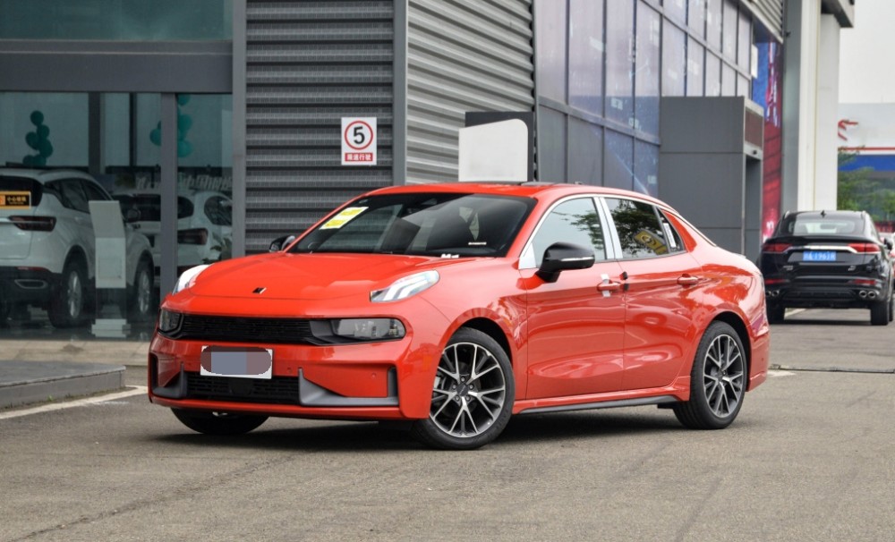 年轻人想买轿车可以看看这4款颜值高动力强配置全