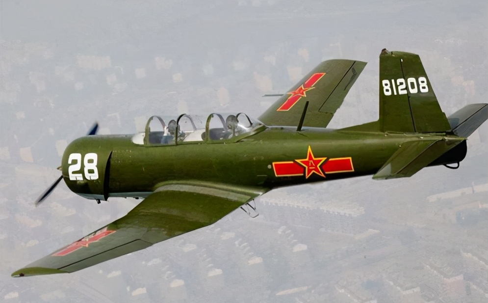 歼5我们第一代喷气式歼击机曾经战绩辉煌如今仍然发挥余热