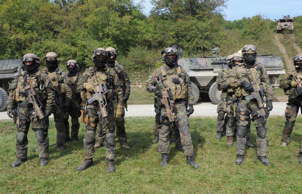 德军特种部队报道称,德国西部的黑森州警方1日表示,他们在行动中逮捕