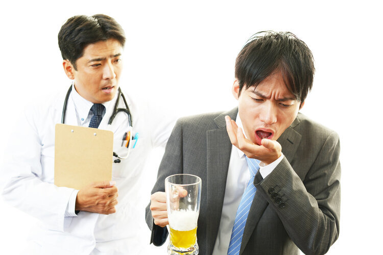 酒精性心肌病|每天都喝一斤白酒，人有什么变化？47岁男子的悲剧敲响警钟