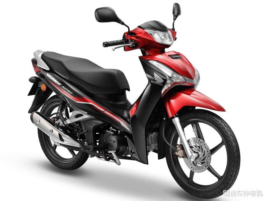 2021款wave 125i外观给我们的感觉,更接近自家的一些踏板车型,除了