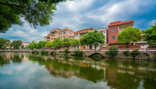 全市共有20个村(社区)入选,其中禅城区2个,南海区5个,顺德区7个,三水