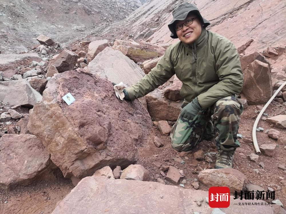 恐龙|古生物学家确认：中国最大恐龙足迹点位于四川凉山 面积超9000平方米