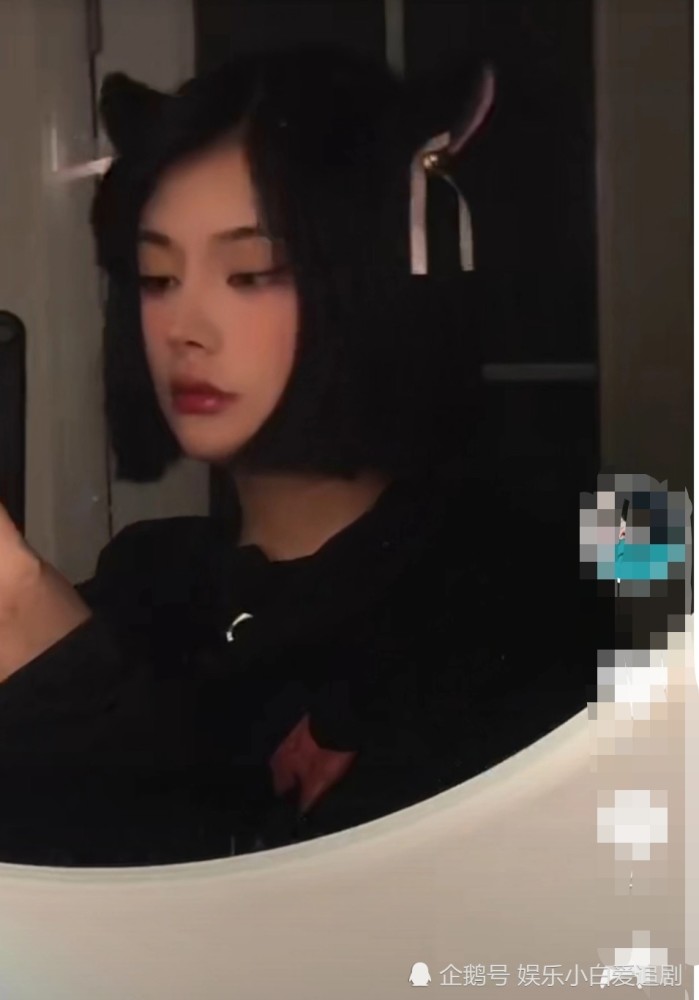 网红西红柿ovo翻车后,为自证颜值晒动态,结果惨遭网友吐槽