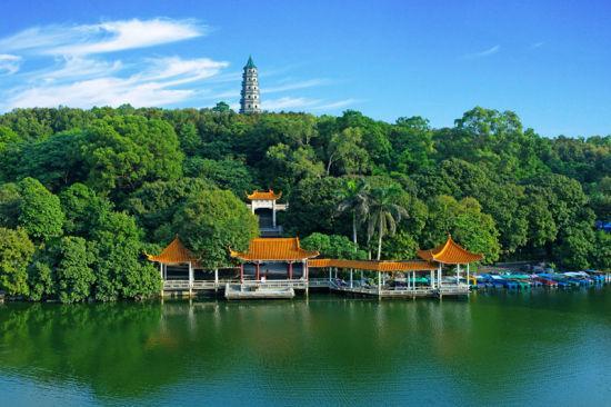 2020国内旅游发达城市第30位:奇山秀水,绿城南宁.