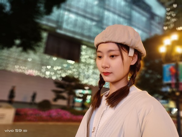 vivos9评测首发天玑1100轻巧高颜值自拍天花板