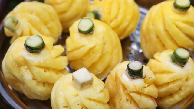 晒一日三餐的菠萝宴一天吃18公斤菠萝不算太难