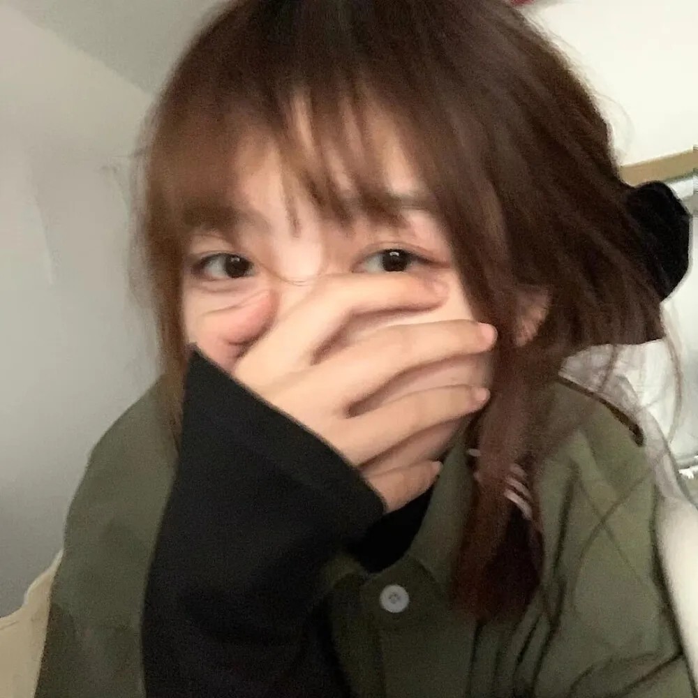 头像极具朦胧美的女生头像