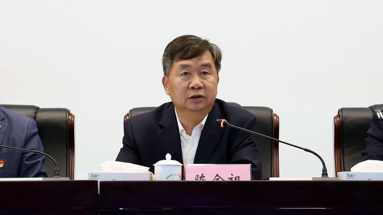 (陈金祖同志讲话)奏唱中国人民警察警歌会议在雄壮的歌声中结束