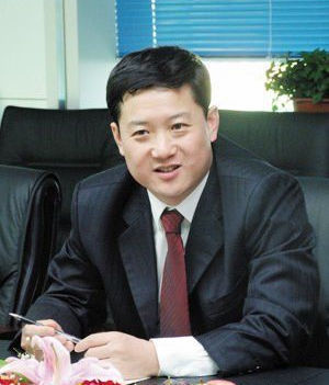 目前美锦能源集团为姚巨货,姚俊良,姚俊杰,姚俊花,姚三俊,姚四俊