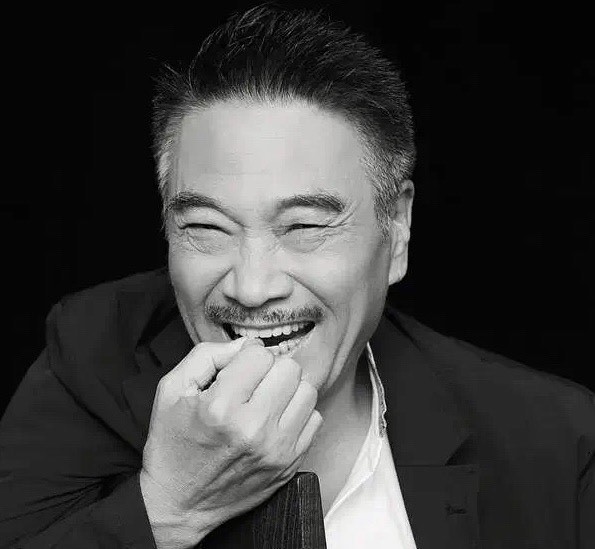 为养三任太太，每月支出90万，吴孟达的“累”，赌王早就抱怨过（组图） - 1