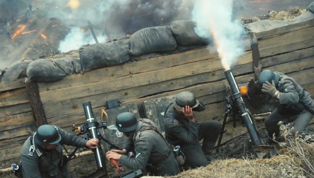 尤其是在装备方面,从这里就看出来的,一个德军的步兵班,班长是冲锋枪