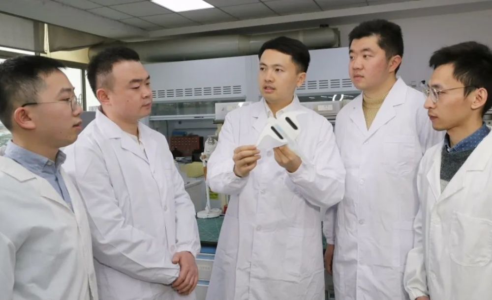 马里亚纳海沟|登上《自然》封面！浙大团队成功“打卡”马里亚纳海沟