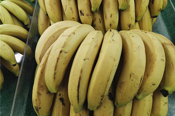 饮食|经常便秘的人，别光从饮食方面找原因，还和哪些行为有关？