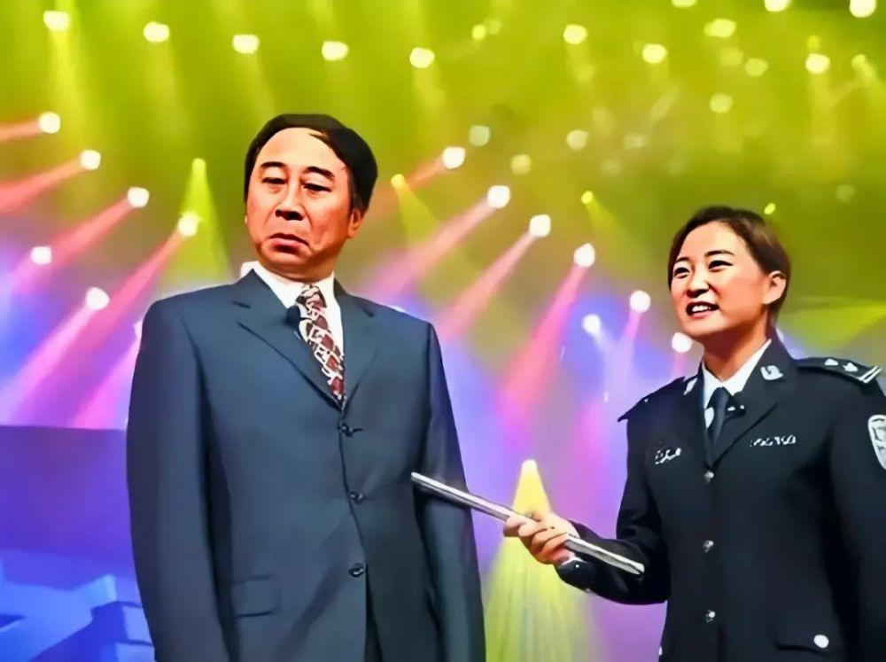 冯巩,贾玲背后的男人_腾讯新闻