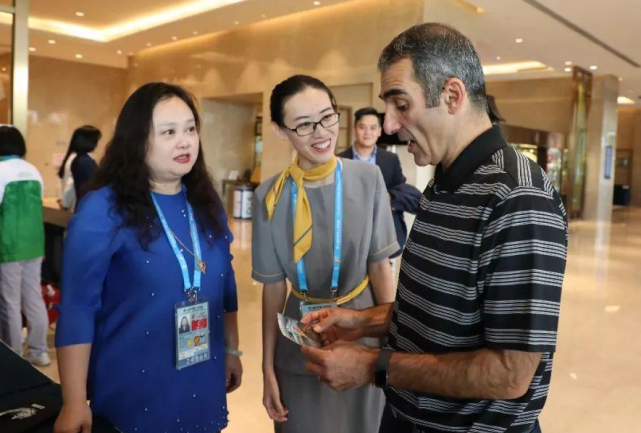 陪同翻译价格高哪些因素影响着译员的费用