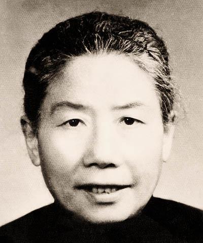 不考虑婚事不计较薪酬她终生嫁给国家事业却在55岁跳塔自杀