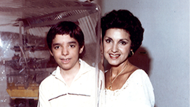 大卫·菲利浦·威特|12岁才走出隔离罩的“泡泡男孩”，在死亡前第一次触摸到了妈妈