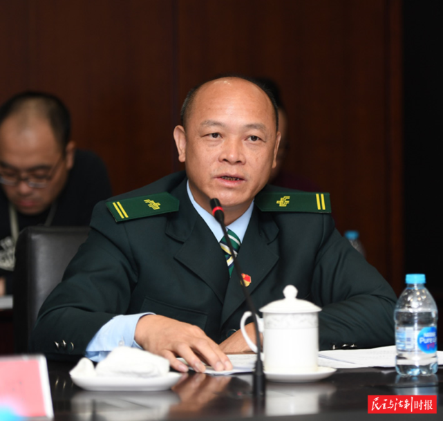 谢坚代表:尽快立法对网络游戏分级监管