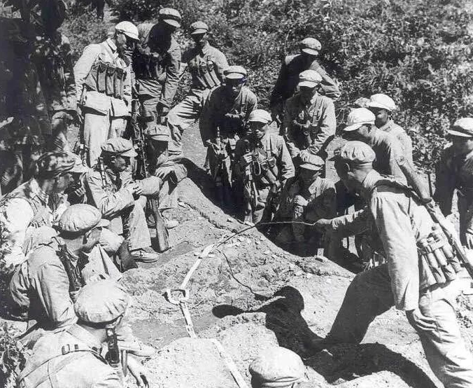 芝浦里:志愿军撤退时损失惨重,秦基伟15军无损失还能反身死战_腾讯