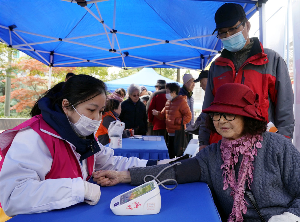 上海每五个市民中就有一个志愿者