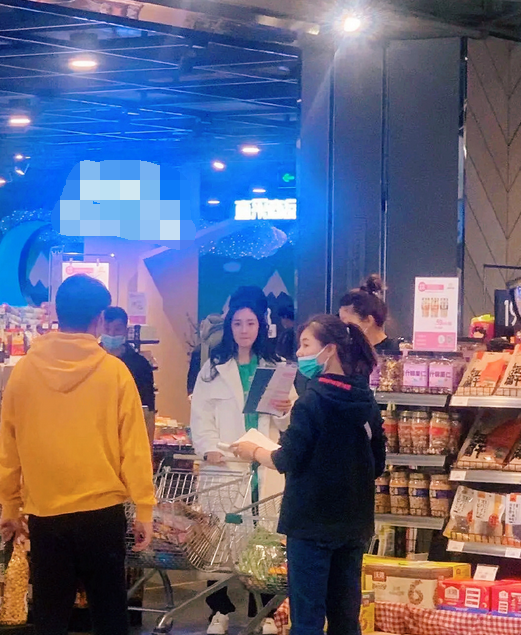 杨幂许凯上演最萌身高差,cp感十足