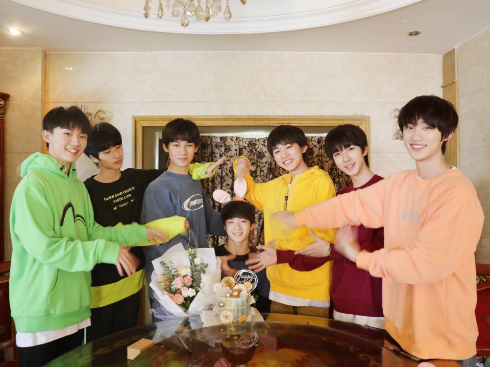 时代少年团合照合照