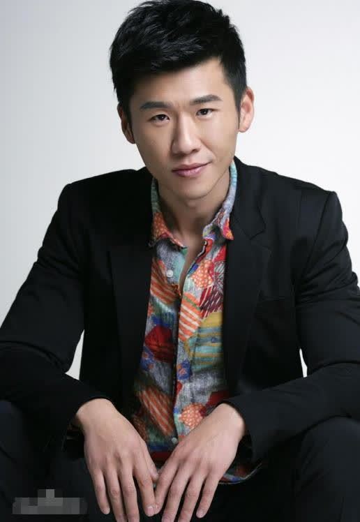 老戏骨王馥荔儿子是我们熟悉的演员多次与杨幂合作被捧红