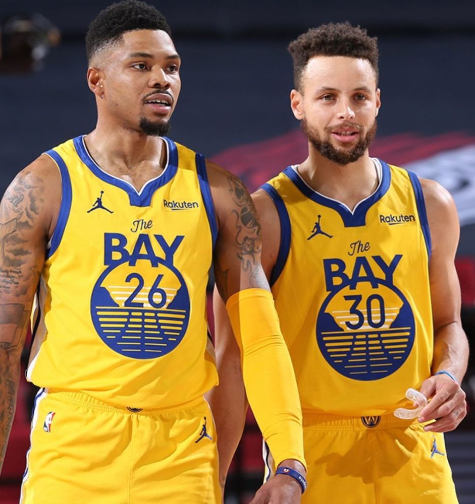 nba赛场图片金州勇士