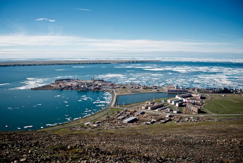 第二大城市是比利比诺(Билибино),比利比诺位于楚科奇半岛