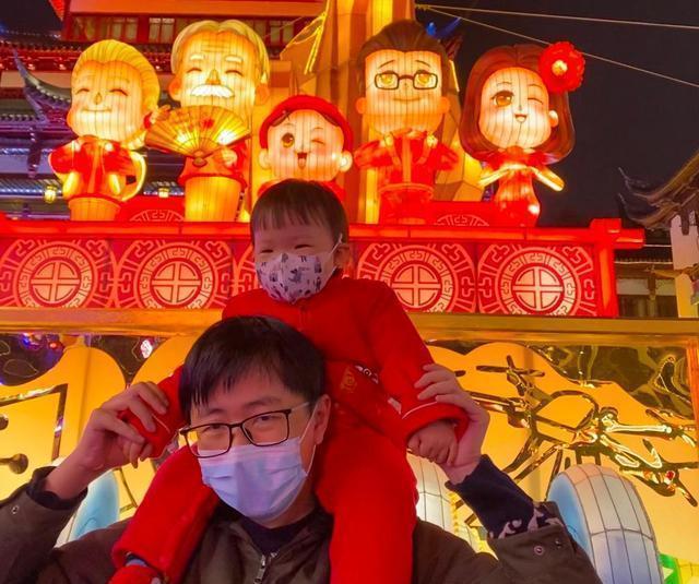 退出直播圈的大酒神去哪了？忙事业和带娃两不误！