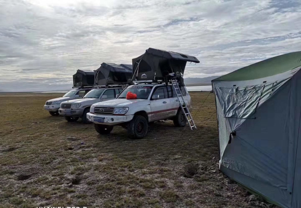 会发现我兄弟也是陆巡的老车主,买的是一台05年的陆巡lc1004700手动挡