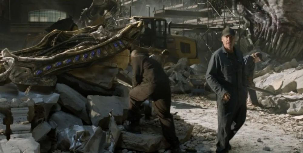 灭霸|灭霸武器成狼叔合金骨架原材料？不得不说这届粉丝的脑洞没谁了！