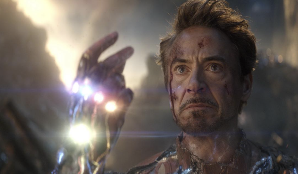 灭霸|灭霸武器成狼叔合金骨架原材料？不得不说这届粉丝的脑洞没谁了！