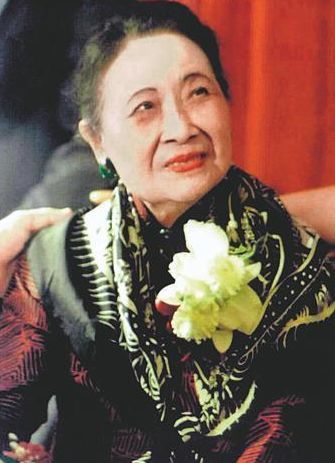 宋美龄晚年经常出糗侍从心知肚明不敢说她到去世也不知道