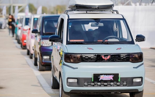 五菱xpantone联合发布色彩正式开启潮创文化元年