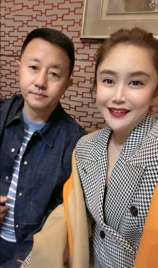 翟星月与王小宝在《乡村爱情》系列中,分别饰演"苏玉红"和"王长贵",戏