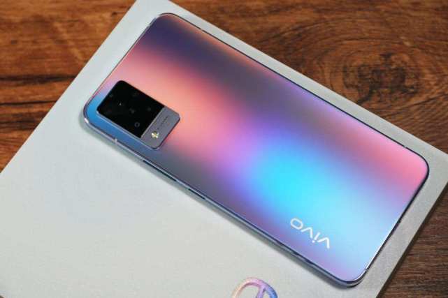 克劳德莫奈看完想点赞vivos9可能是手机圈最会玩颜色的机型