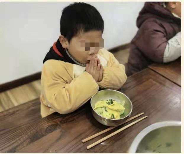 孩子|全素食≠更健康，别让孩子总被馋哭了！