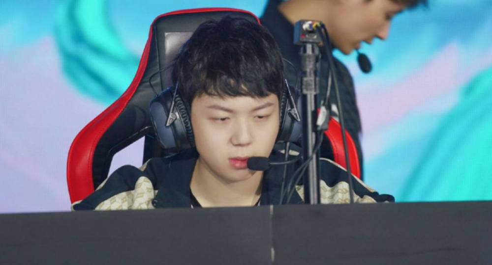 qghappy妖刀巅峰赛第一了?网友想让他到一队_腾讯新闻