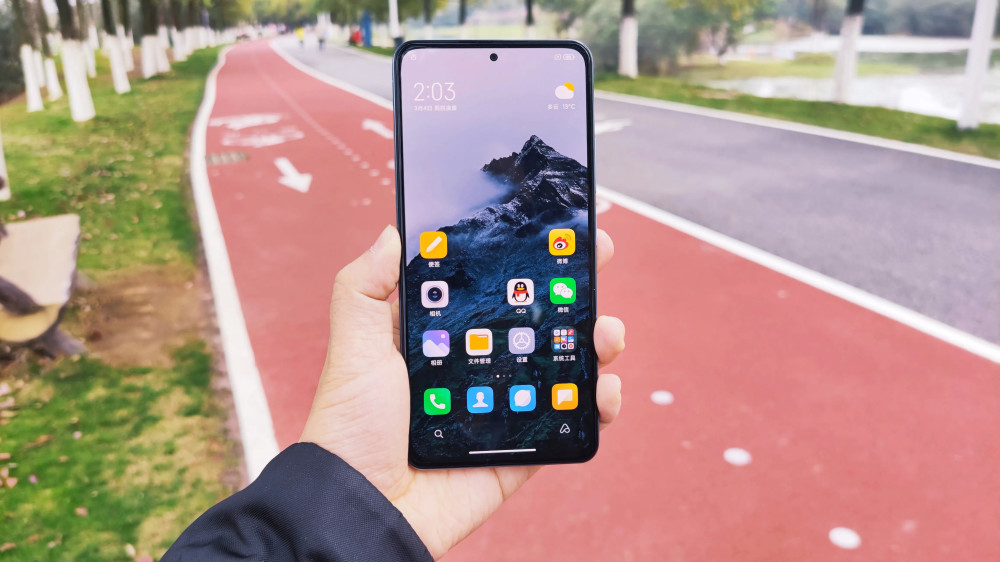 颜值大赞redmik40pro不愧是2021最好直屏旗舰