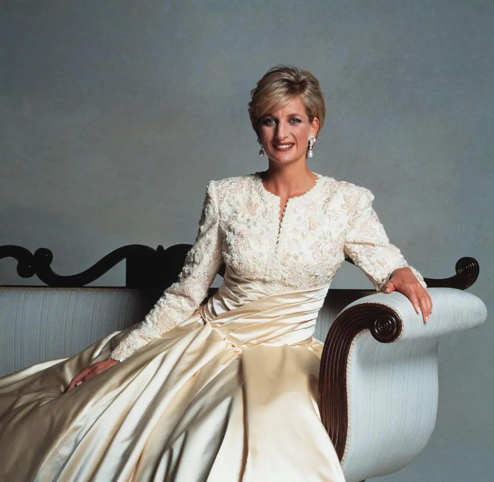 说起戴安娜的悲剧,就不得不提及英国广播公司(bbc)当年所做的那次访谈