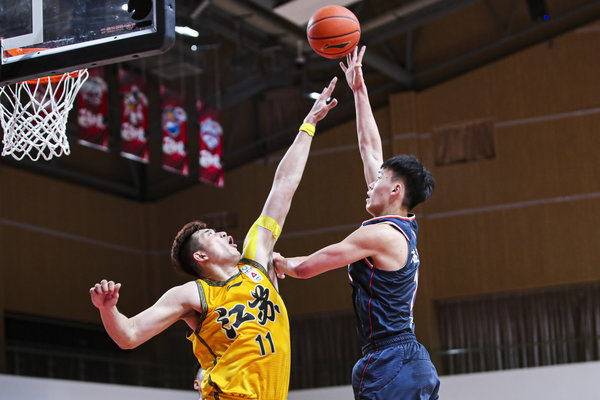 CBA-广东力取江苏夺15连胜 马尚33+8吴冠希空砍22+10