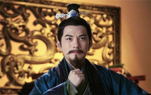 30岁一事无成,找不到生活的方向?建议你去读杨溥,刘备,柴荣