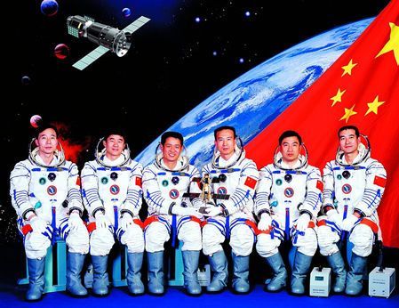 杨利伟|杨利伟称新空间站搭建将仍由“老航天员”完成，新航天员负责运营