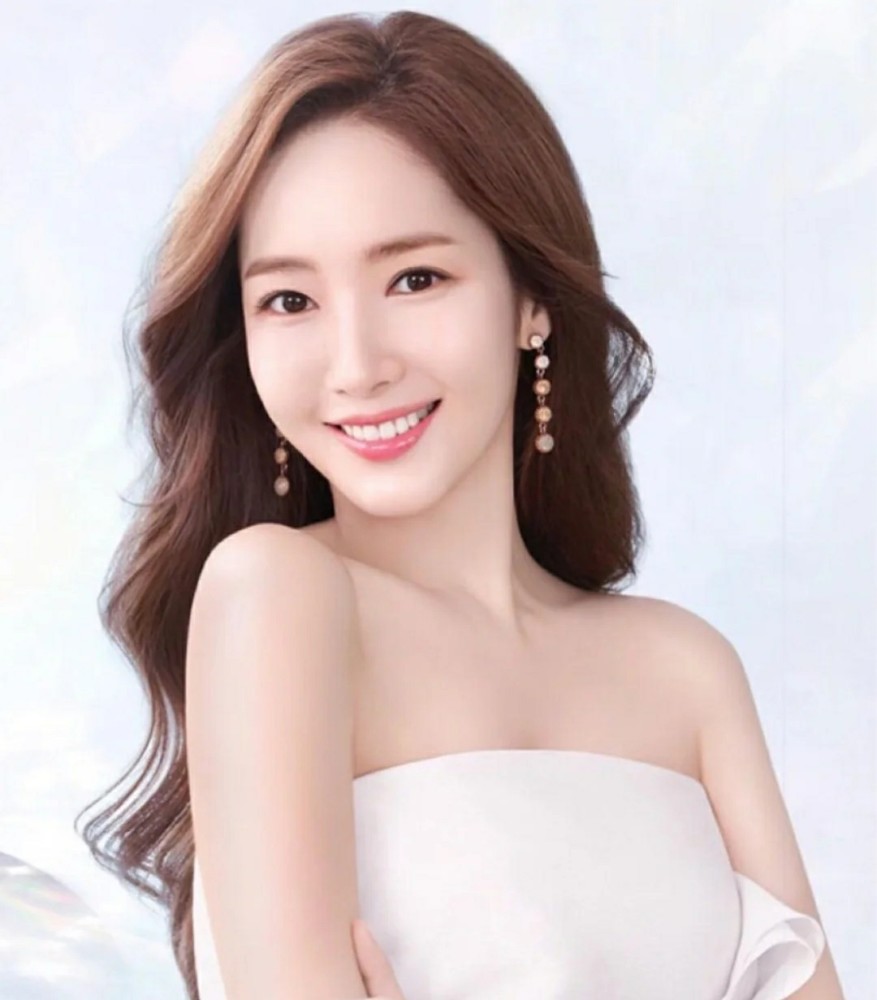 常见的七种脸型,鹅蛋脸最标准,瓜子脸高级,圆脸肉嘟嘟超可爱_腾讯新闻