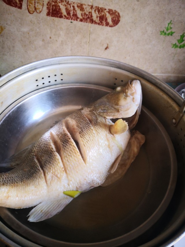 烹飪小貼士:1,魚未煮熟.吃了未經煮熟的魚可能會導致寄生蟲感染.