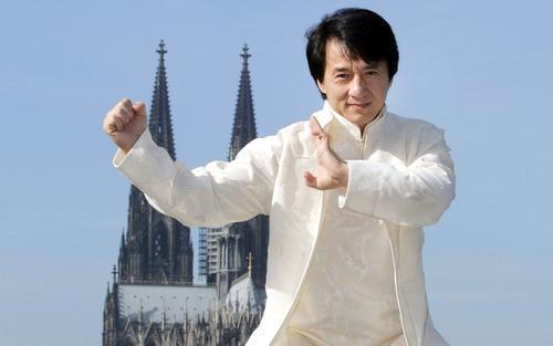 中国女星身价排行榜_中国最有钱的十大明星排行,第一名竟然是他!(2)